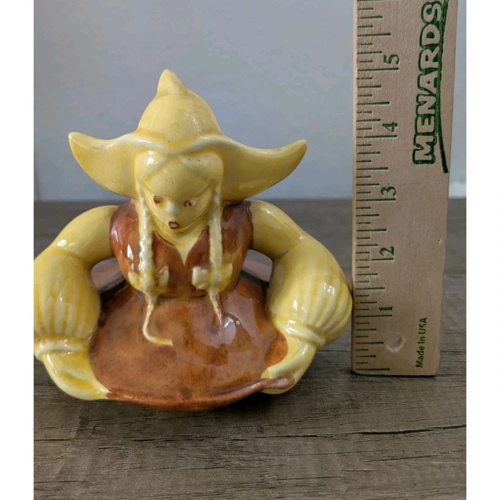Red Wing‎ USA Pottery Katrina Dutch Girl Cookie Jar Vintage Yellow Ceramic Lid